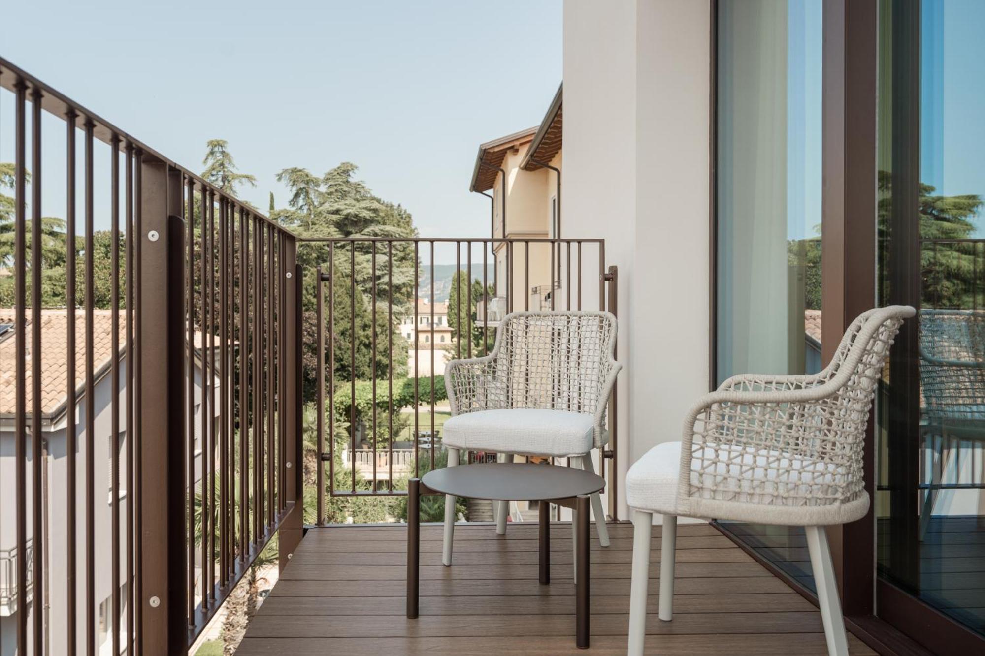 Wanderlust Hotel - Suite & Spa - Apartments & Villas - Bardolino, Lago Di Garda - Verona Dış mekan fotoğraf